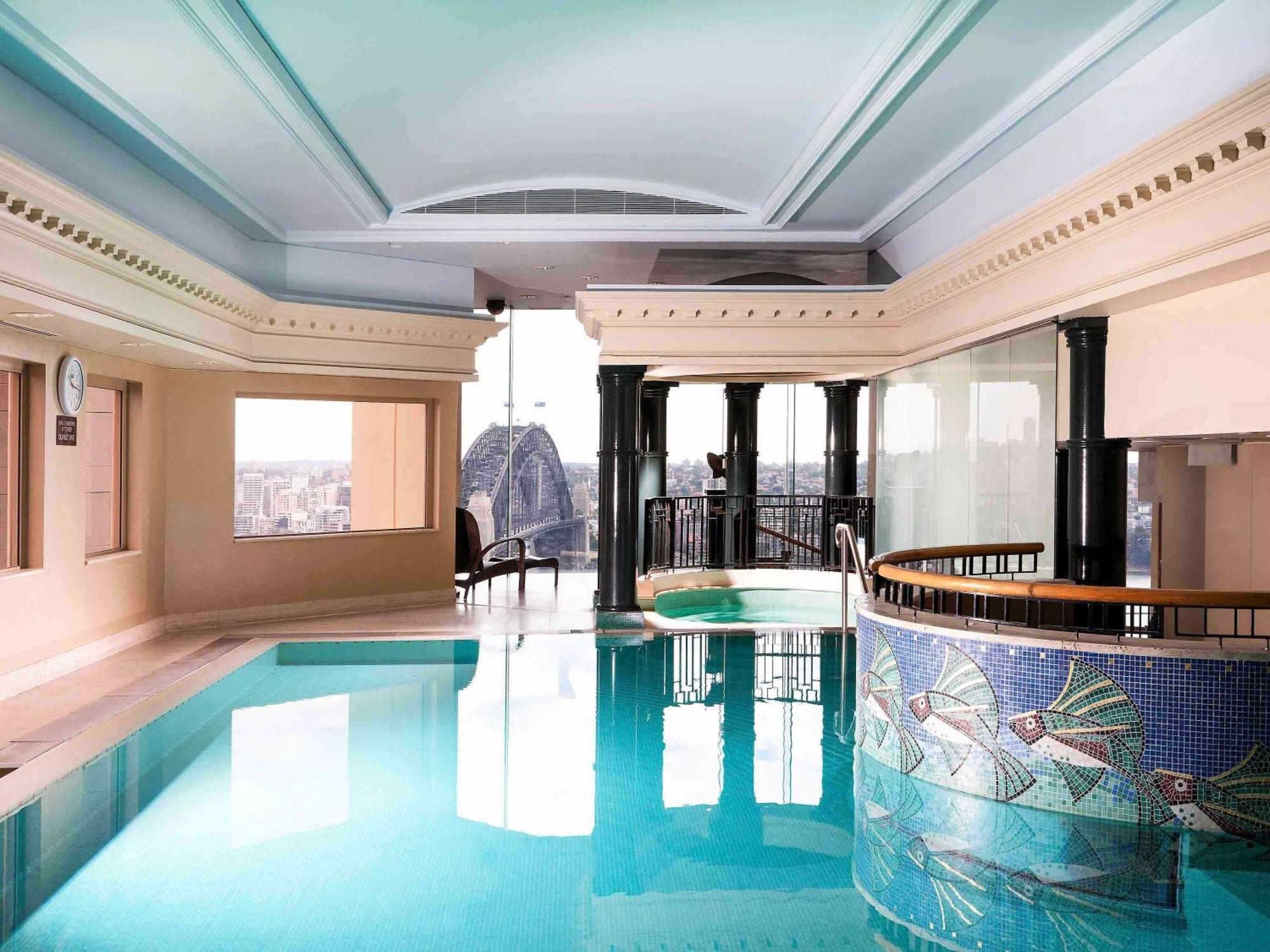 เดอะ เซเบล คีย์ เวสต์สวีท ซิดนีย์ Hotel ภายนอก รูปภาพ The pool at the Westin Palace, Madrid
